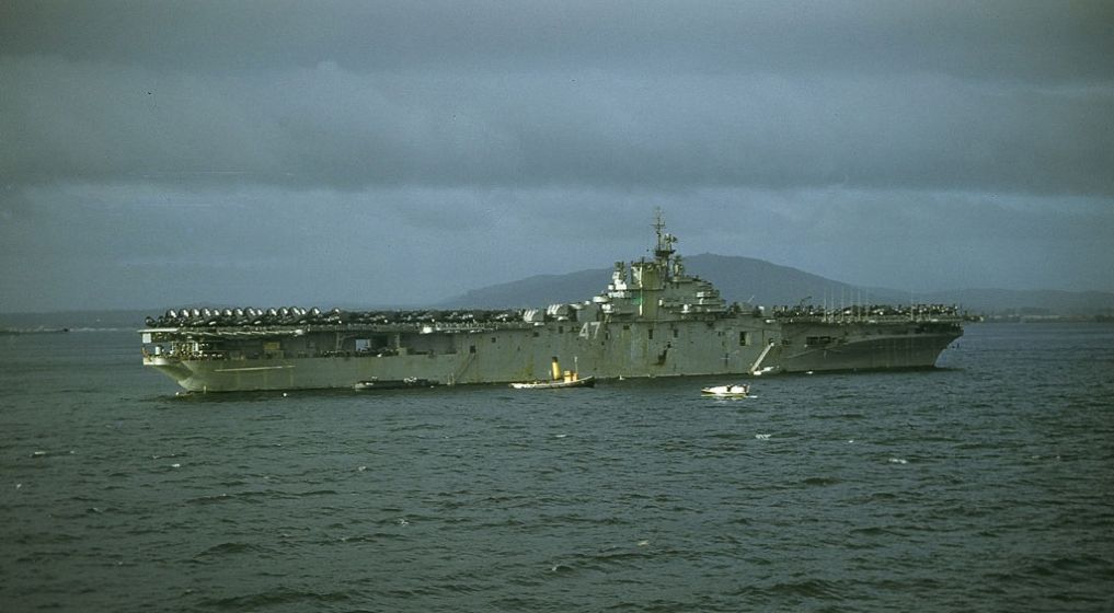 USS Philippine Sea  1948